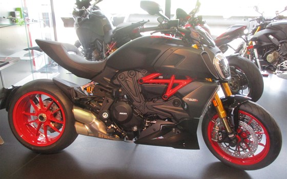 Umgebautes Motorrad Ducati Diavel 1260 S von Team Wahlers GmbH - Bild 1