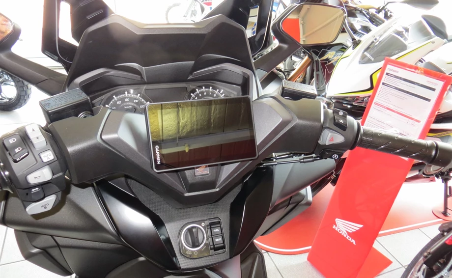 Umbgebautes Motorrad Honda Forza 125 Bild 6: Umbgebautes Motorrad Honda Forza 125