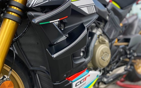 Umgebautes Motorrad Ducati Streetfighter V4 S von Claus Carstens Zweiradhandel - Bild 2 Umgebautes Motorrad Ducati Streetfighter V4 S von Claus Carstens Zweiradhandel - Bild 2