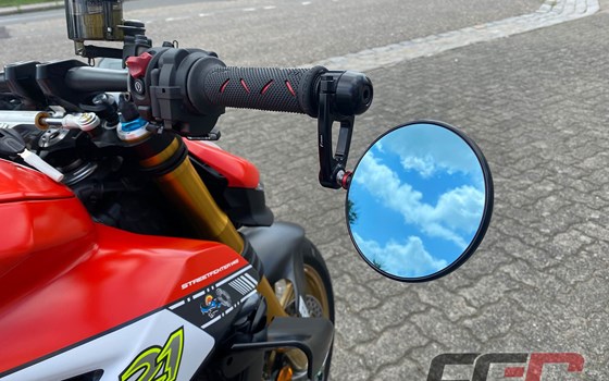 Umgebautes Motorrad Ducati Streetfighter V4 S von Claus Carstens Zweiradhandel - Bild 3 Umgebautes Motorrad Ducati Streetfighter V4 S von Claus Carstens Zweiradhandel - Bild 3