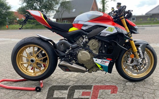 Umgebautes Motorrad Ducati Streetfighter V4 S von Claus Carstens Zweiradhandel - Bild 5 Umgebautes Motorrad Ducati Streetfighter V4 S von Claus Carstens Zweiradhandel - Bild 5
