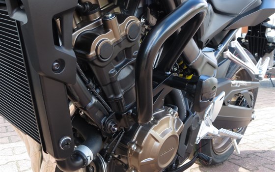 Umgebautes Motorrad Honda CB650R von RB-Motorsports Bike & Car Service Ronny Bloch - Bild 2 Umgebautes Motorrad Honda CB650R von RB-Motorsports Bike & Car Service Ronny Bloch - Bild 2
