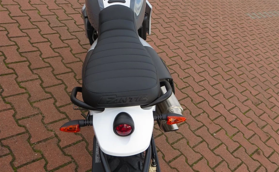 Umbgebautes Motorrad Fantic Caballero Scrambler 125 Bild 6: Umbgebautes Motorrad Fantic Caballero Scrambler 125