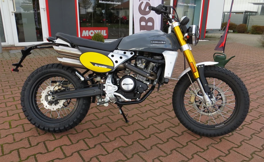 Umbgebautes Motorrad Fantic Caballero Scrambler 125 Bild 1: Umbgebautes Motorrad Fantic Caballero Scrambler 125