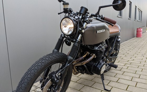 Umgebautes Motorrad Honda CB 400 F von BPR-Bikes e.K. - Bild 7 Umgebautes Motorrad Honda CB 400 F von BPR-Bikes e.K. - Bild 7