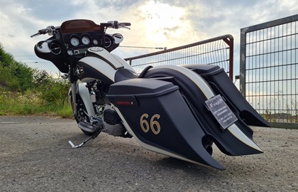 Harley-Davidson Street Glide FLHX Custom Bike Harley-Davidson Street Glide FLHX Custom Bike