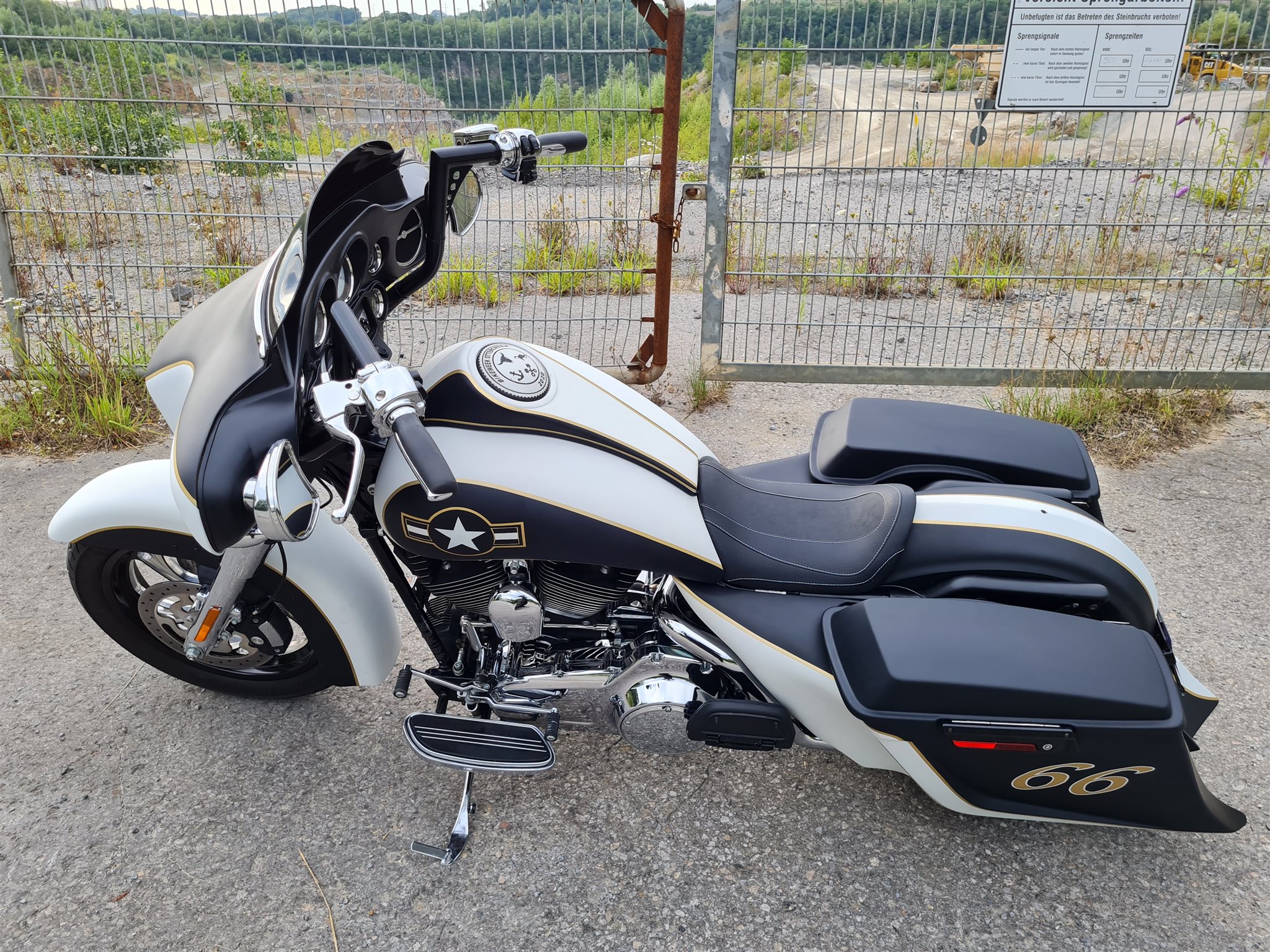 Umgebautes Motorrad Harley Davidson Street Glide Flhx Von X Trem Custombikes 1000ps De