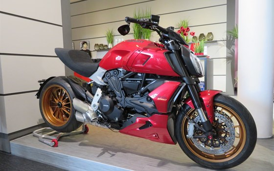 Umgebautes Motorrad Ducati Diavel 1260 von Zweiradparadies Denk GmbH & Co. KG - Bild 1 Umgebautes Motorrad Ducati Diavel 1260 von Zweiradparadies Denk GmbH & Co. KG - Bild 1