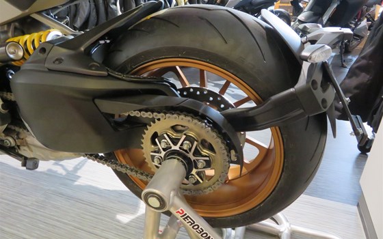 Umgebautes Motorrad Ducati Diavel 1260 von Zweiradparadies Denk GmbH & Co. KG - Bild 4 Umgebautes Motorrad Ducati Diavel 1260 von Zweiradparadies Denk GmbH & Co. KG - Bild 4