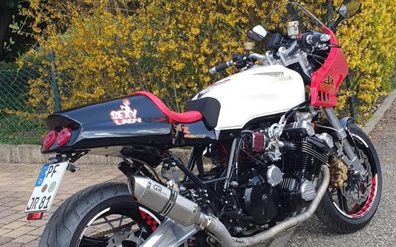 Umgebautes Motorrad Honda CBX 1000 von Boxer-Q - Bild 2 Umgebautes Motorrad Honda CBX 1000 von Boxer-Q - Bild 2