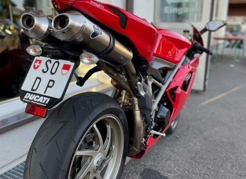 Umgebautes Motorrad Ducati 1198 S von Direct Performance - Bild 7 Umgebautes Motorrad Ducati 1198 S von Direct Performance - Bild 7