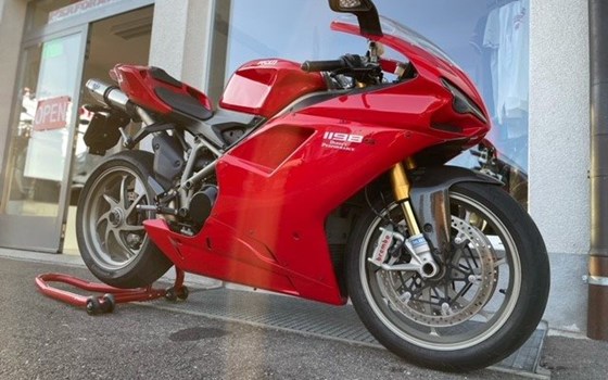 Umgebautes Motorrad Ducati 1198 S von Direct Performance - Bild 1 Umgebautes Motorrad Ducati 1198 S von Direct Performance - Bild 1