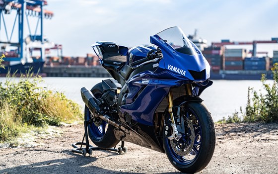 Umgebautes Motorrad Yamaha R6 RACE von Zweiradsport Meine - Bild 1