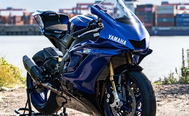 Bike R 6 Details zum Custom-Bike Yamaha R6 RACE GYTR des Händlers Zweiradsport Meine