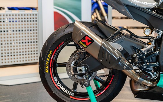 Umgebautes Motorrad Yamaha R6 RACE von Zweiradsport Meine - Bild 2