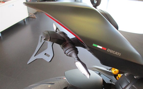 Umgebautes Motorrad Ducati Streetfighter V4 S von Team Wahlers GmbH - Bild 4