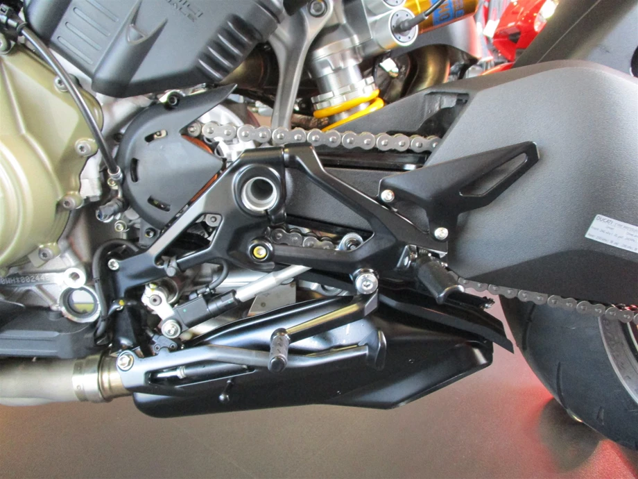 Umbgebautes Motorrad Ducati Streetfighter V4 S Bild 13: Umbgebautes Motorrad Ducati Streetfighter V4 S