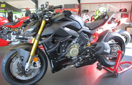 Ducati Streetfighter V4 S Custom Bike