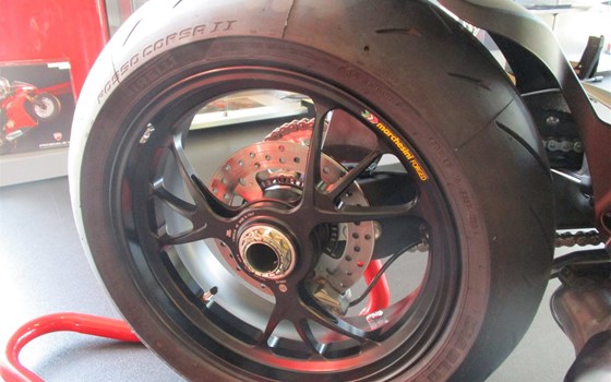 Umgebautes Motorrad Ducati Streetfighter V4 S von Team Wahlers GmbH - Bild 7