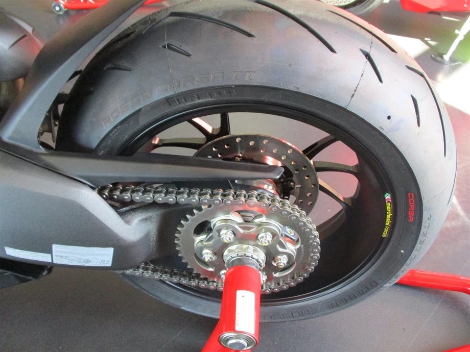 Umbgebautes Motorrad Ducati Streetfighter V4 S Bild 9: Umbgebautes Motorrad Ducati Streetfighter V4 S