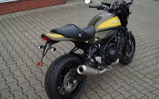 Umgebautes Motorrad Kawasaki Z900 RS Cafe von Rolf Berentelg GmbH & Co.KG - Bild 3 Umgebautes Motorrad Kawasaki Z900 RS Cafe von Rolf Berentelg GmbH & Co.KG - Bild 3