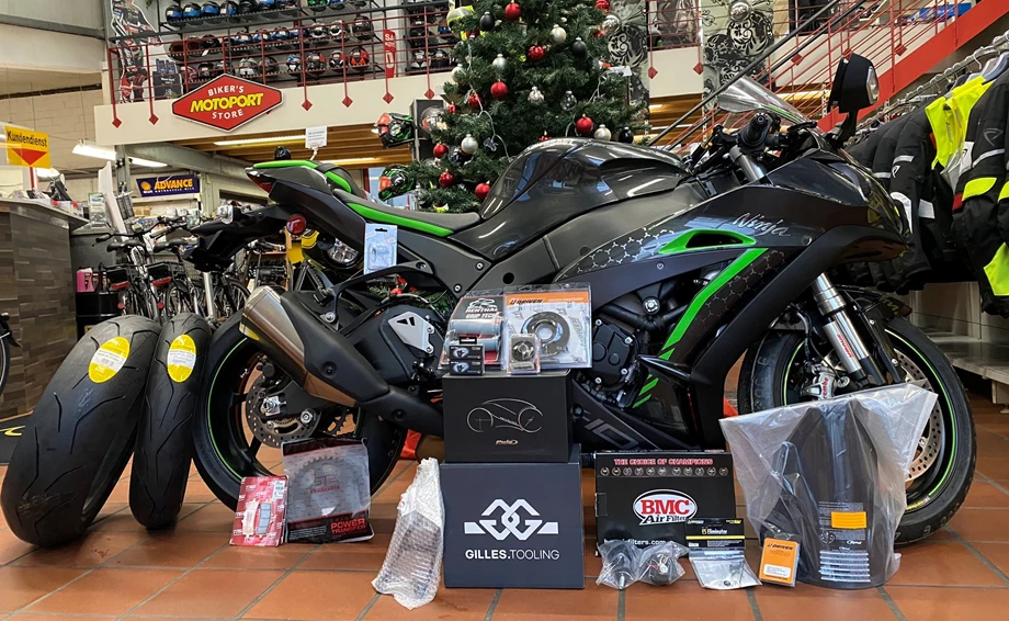 Umbgebautes Motorrad Kawasaki Ninja ZX-10R SE Bild 1: Umbgebautes Motorrad Kawasaki Ninja ZX-10R SE