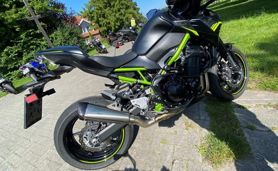 Umbgebautes Motorrad Kawasaki Z900 Bild 2: Umbgebautes Motorrad Kawasaki Z900