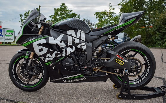 Umgebautes Motorrad Kawasaki Ninja ZX-6RR von BKM Bikes Handels GmbH - Bild 5 Umgebautes Motorrad Kawasaki Ninja ZX-6RR von BKM Bikes Handels GmbH - Bild 5