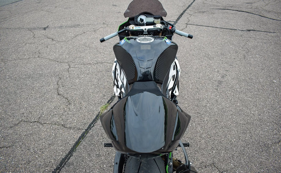 Umbgebautes Motorrad Kawasaki Ninja ZX-6RR Bild 9: Umbgebautes Motorrad Kawasaki Ninja ZX-6RR