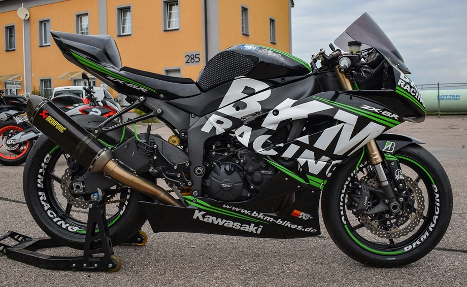 Umbgebautes Motorrad Kawasaki Ninja ZX-6RR Bild 1: Umbgebautes Motorrad Kawasaki Ninja ZX-6RR