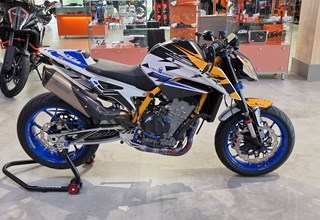 KTM 890 Duke R