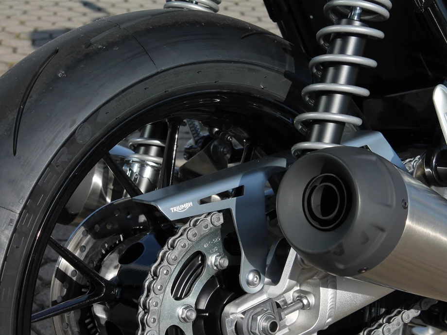 Umbgebautes Motorrad Triumph Speed Twin 1200 Bild 13: Umbgebautes Motorrad Triumph Speed Twin 1200