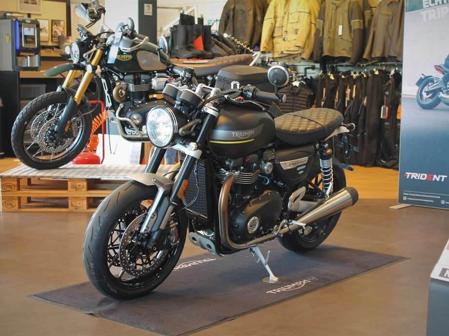 Umbgebautes Motorrad Triumph Speed Twin 1200 Bild 7: Umbgebautes Motorrad Triumph Speed Twin 1200