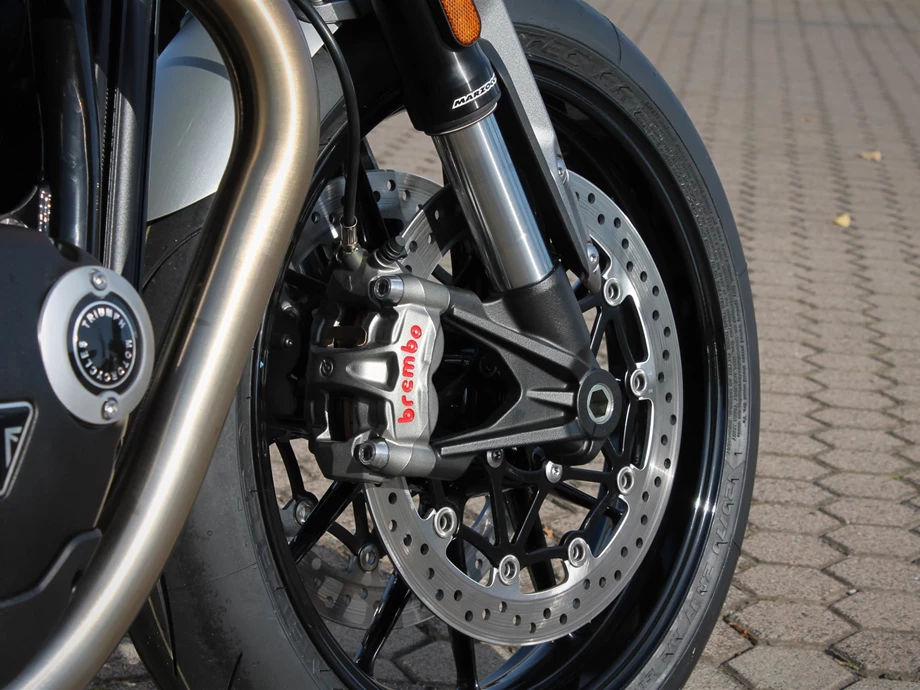 Umbgebautes Motorrad Triumph Speed Twin 1200 Bild 8: Umbgebautes Motorrad Triumph Speed Twin 1200