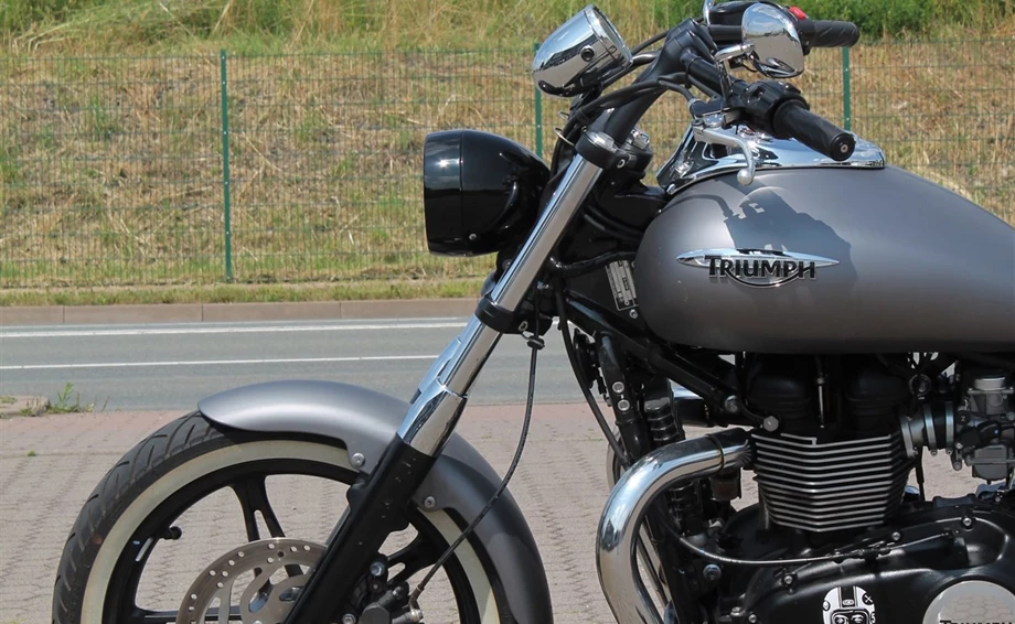 Umbgebautes Motorrad Triumph Speedmaster Bild 2: Umbgebautes Motorrad Triumph Speedmaster