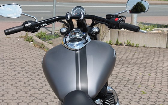 Umgebautes Motorrad Triumph Speedmaster von Stärker-Profil GmbH - Bild 10 Umgebautes Motorrad Triumph Speedmaster von Stärker-Profil GmbH - Bild 10