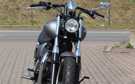 Umgebautes Motorrad Triumph Speedmaster von Stärker-Profil GmbH - Bild 16 Umgebautes Motorrad Triumph Speedmaster von Stärker-Profil GmbH - Bild 16