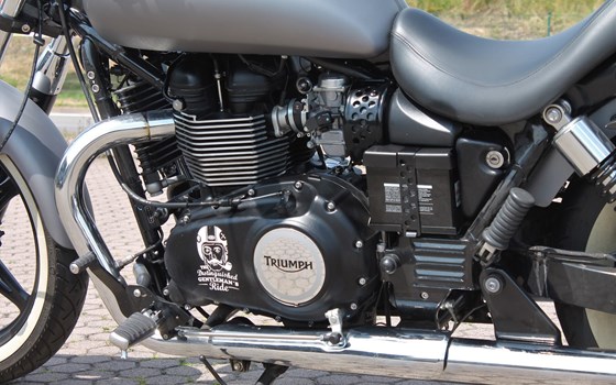 Umgebautes Motorrad Triumph Speedmaster von Stärker-Profil GmbH - Bild 5 Umgebautes Motorrad Triumph Speedmaster von Stärker-Profil GmbH - Bild 5
