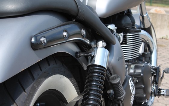Umgebautes Motorrad Triumph Speedmaster von Stärker-Profil GmbH - Bild 8 Umgebautes Motorrad Triumph Speedmaster von Stärker-Profil GmbH - Bild 8