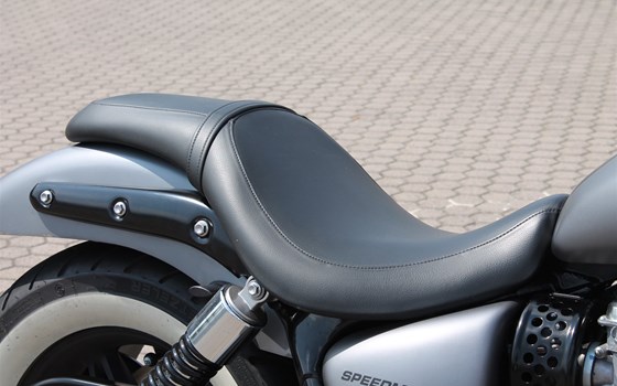 Umgebautes Motorrad Triumph Speedmaster von Stärker-Profil GmbH - Bild 9 Umgebautes Motorrad Triumph Speedmaster von Stärker-Profil GmbH - Bild 9