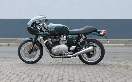 Umgebautes Motorrad Triumph Thruxton 1200 von Stärker-Profil GmbH - Bild 7 Umgebautes Motorrad Triumph Thruxton 1200 von Stärker-Profil GmbH - Bild 7