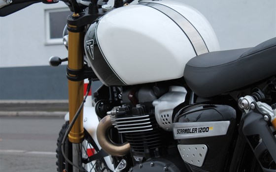 Umgebautes Motorrad Triumph Scrambler 1200 XE von Stärker-Profil GmbH - Bild 13 Umgebautes Motorrad Triumph Scrambler 1200 XE von Stärker-Profil GmbH - Bild 13