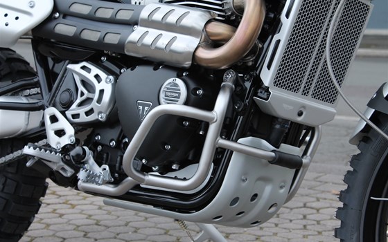 Umgebautes Motorrad Triumph Scrambler 1200 XE von Stärker-Profil GmbH - Bild 24 Umgebautes Motorrad Triumph Scrambler 1200 XE von Stärker-Profil GmbH - Bild 24