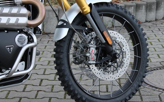 Umgebautes Motorrad Triumph Scrambler 1200 XE von Stärker-Profil GmbH - Bild 8 Umgebautes Motorrad Triumph Scrambler 1200 XE von Stärker-Profil GmbH - Bild 8