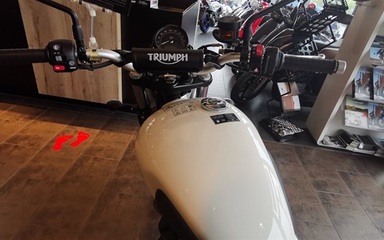 Umgebautes Motorrad Triumph Street Scrambler von Stärker-Profil GmbH - Bild 5 Umgebautes Motorrad Triumph Street Scrambler von Stärker-Profil GmbH - Bild 5