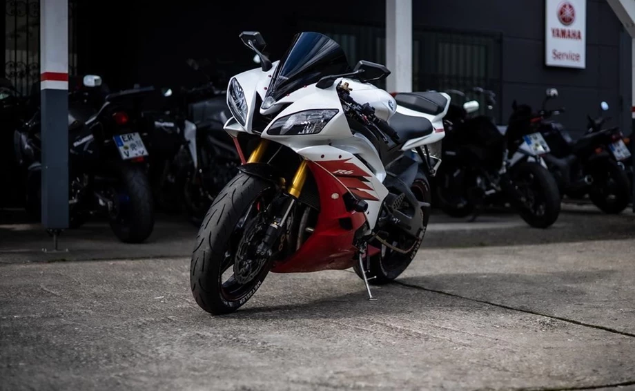 Umbgebautes Motorrad Yamaha YZF-R6 Bild 1: Umbgebautes Motorrad Yamaha YZF-R6