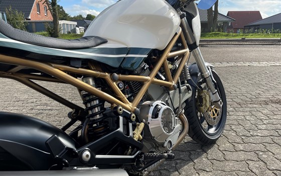Umgebautes Motorrad Ducati Monster 1000 von Claus Carstens Zweiradhandel - Bild 11 Umgebautes Motorrad Ducati Monster 1000 von Claus Carstens Zweiradhandel - Bild 11