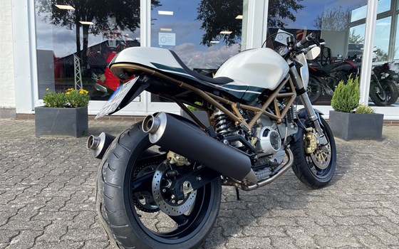 Umgebautes Motorrad Ducati Monster 1000 von Claus Carstens Zweiradhandel - Bild 13 Umgebautes Motorrad Ducati Monster 1000 von Claus Carstens Zweiradhandel - Bild 13