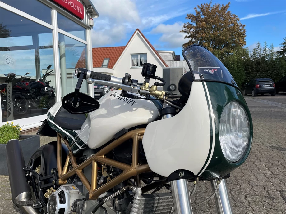 Rebuilt motorbike Ducati Monster 1000 Bild 7: Rebuilt motorbike Ducati Monster 1000