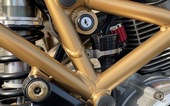 Umgebautes Motorrad Ducati Monster 1000 von Claus Carstens Zweiradhandel - Bild 10 Umgebautes Motorrad Ducati Monster 1000 von Claus Carstens Zweiradhandel - Bild 10
